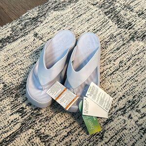NWT white CROC Flip Flops